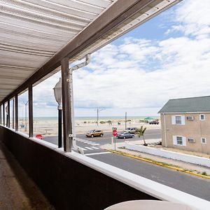 Charlroy Motel